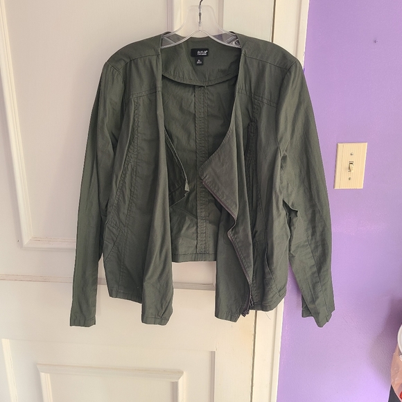 Military Style Jacket - Picture 7 of 7